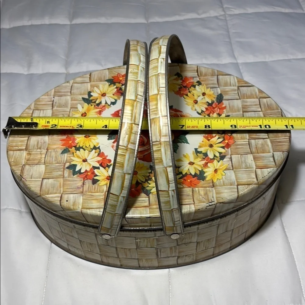 Vintage Tin Box Oval Sewing Basket Picnic Basket Double Swing Handle